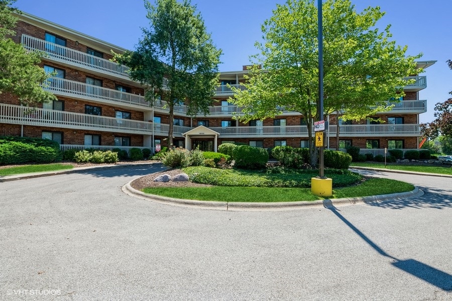 Photos and Video of Luna Park in Gurnee, IL