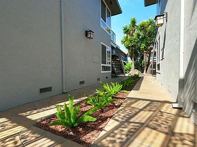 Gallery Photo 12