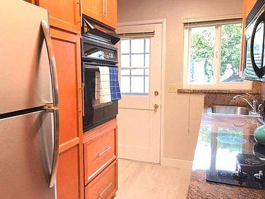 Gallery Photo 18