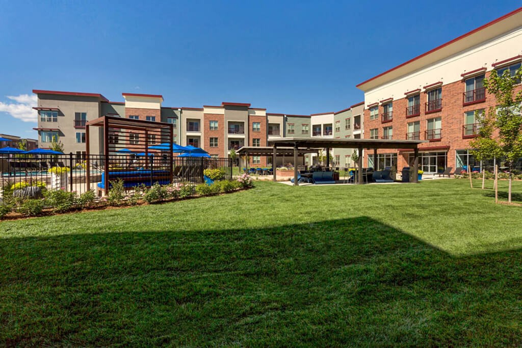 Westwood Green Apartments in Lakewood, CO