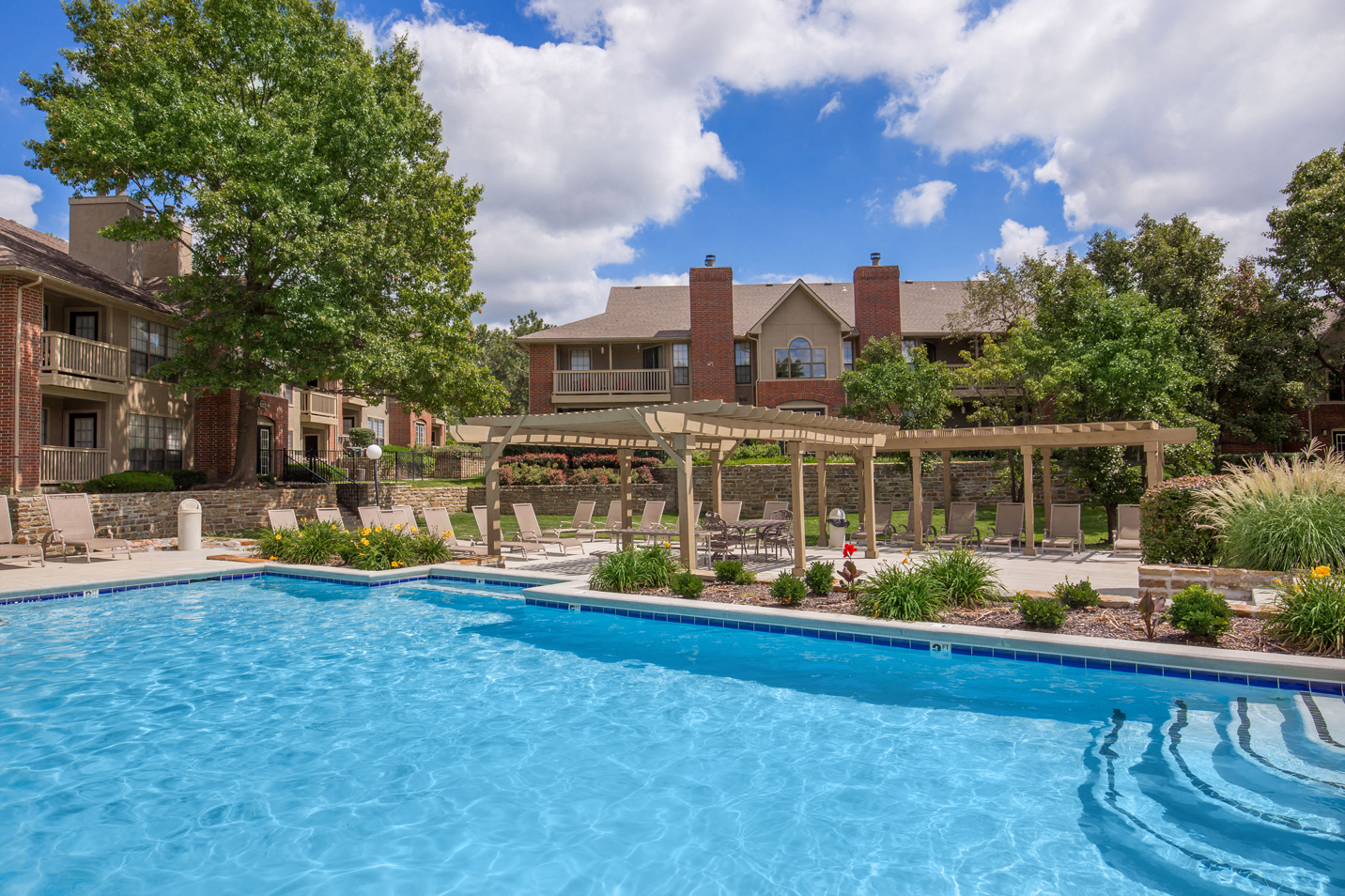 Apartments on 103rd, Overland Park Highland Park Apartment Homes