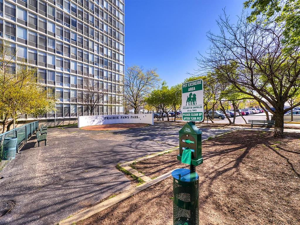 Walking trails, at Prairie Shores, Chicago, IL