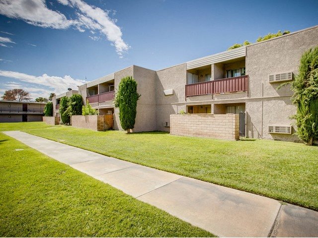 photos and video of pennwood apartments in las vegas nv