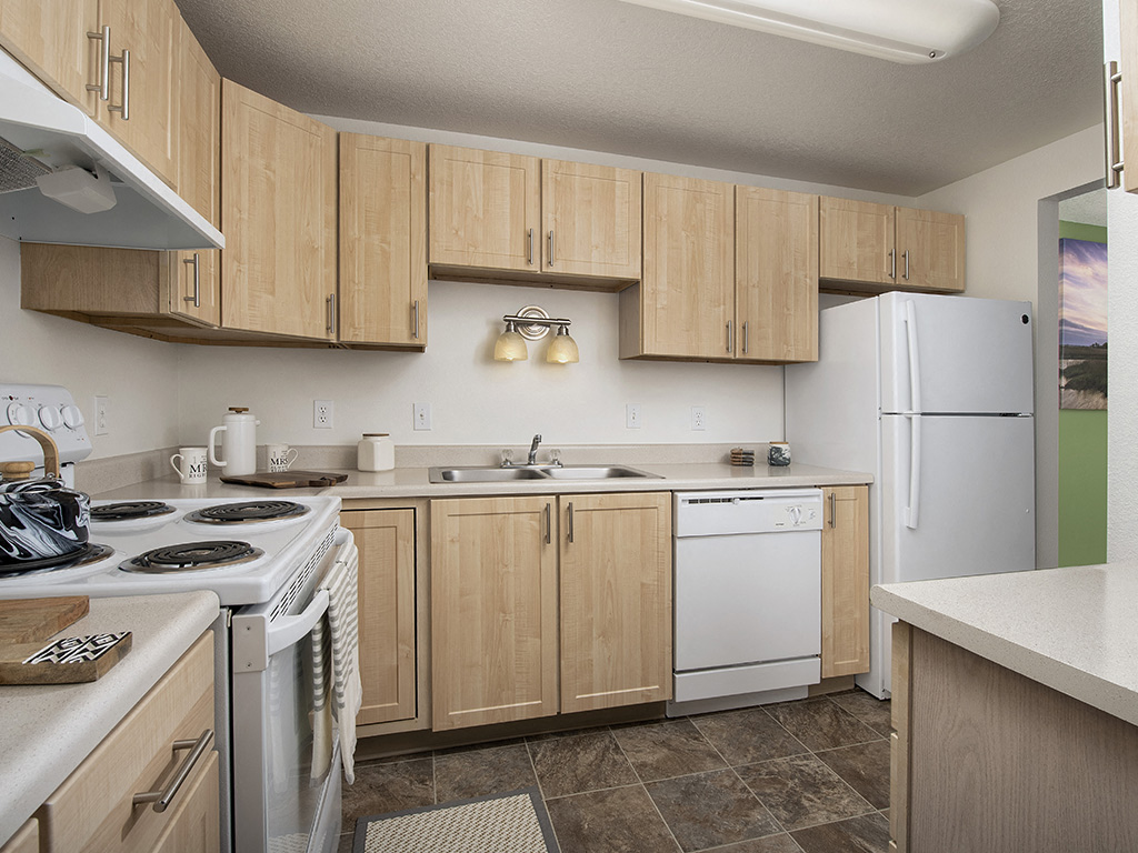 Rivergreens Apartments - Kitchen