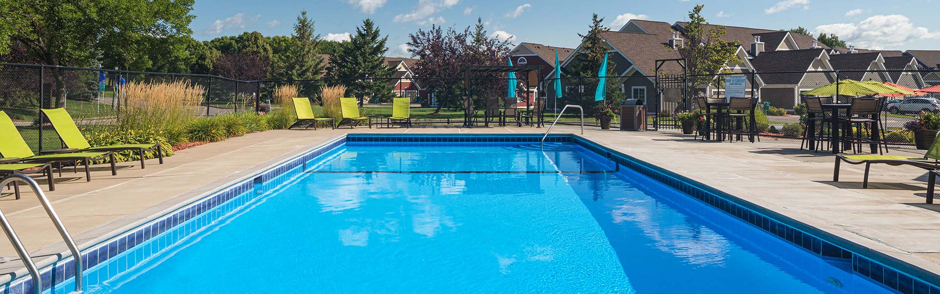 Bass Lake Hills - Outdoor Pool