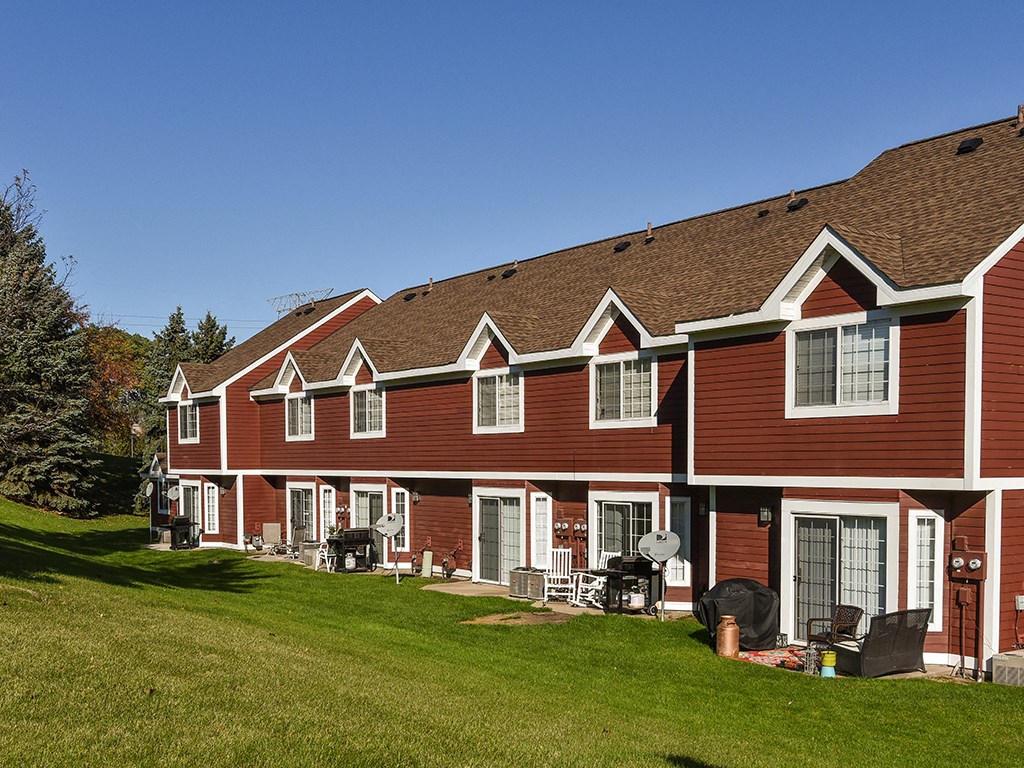 Bass Lake Hills Townhomes Apartments in Plymouth, MN RENTCafe