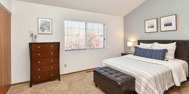 Bass Lake Hills Townhomes Bedroom