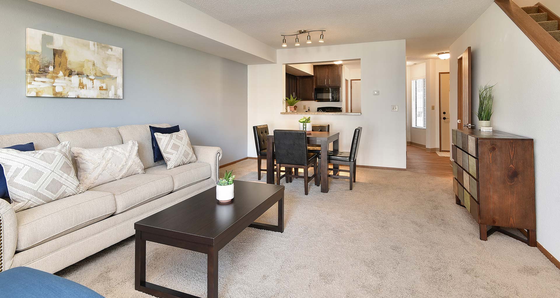 Bass Lake Hills Townhomes Apartments in Plymouth, MN