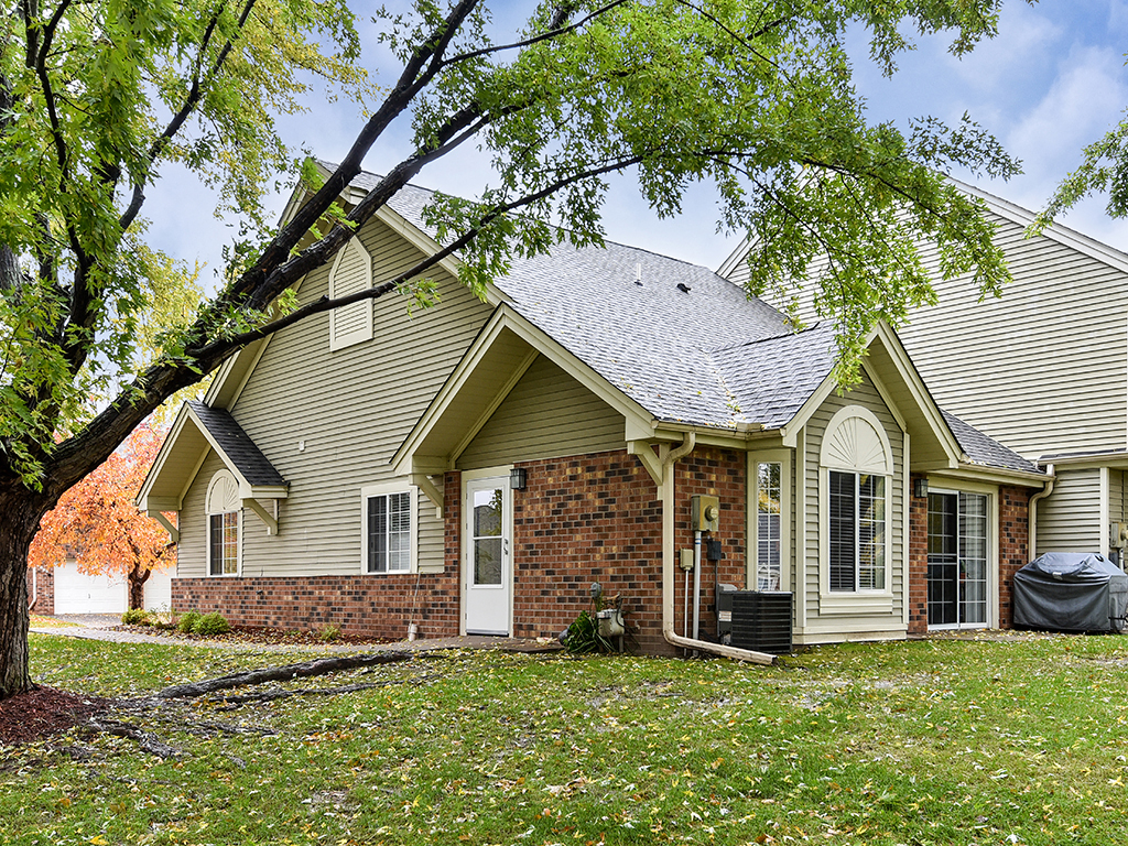 Photos of our Friendly Community at Birch Lake Townhomes in the St