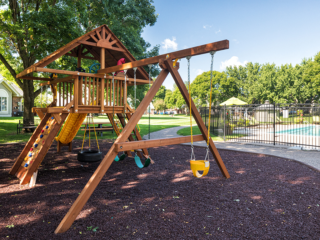 Photos of our Friendly Community at Birch Lake Townhomes in the St