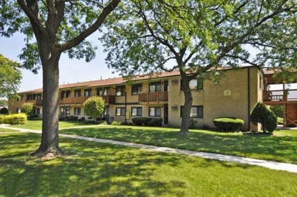 Photos and Video of Ginger Ridge Apartments in Calumet City, IL