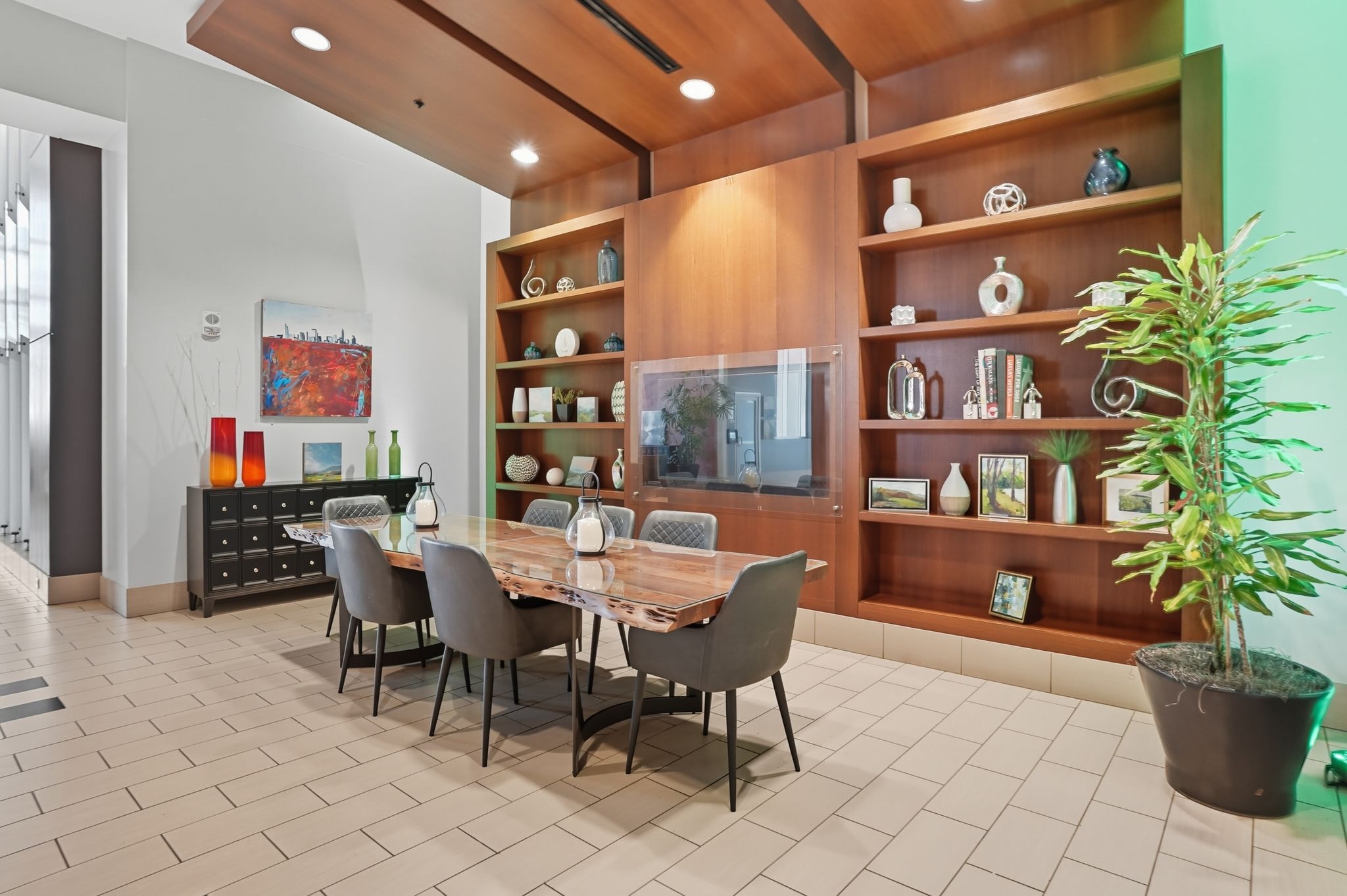Gallery Photo 19