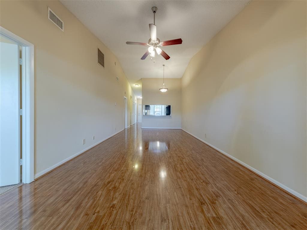 Gallery Photo 35