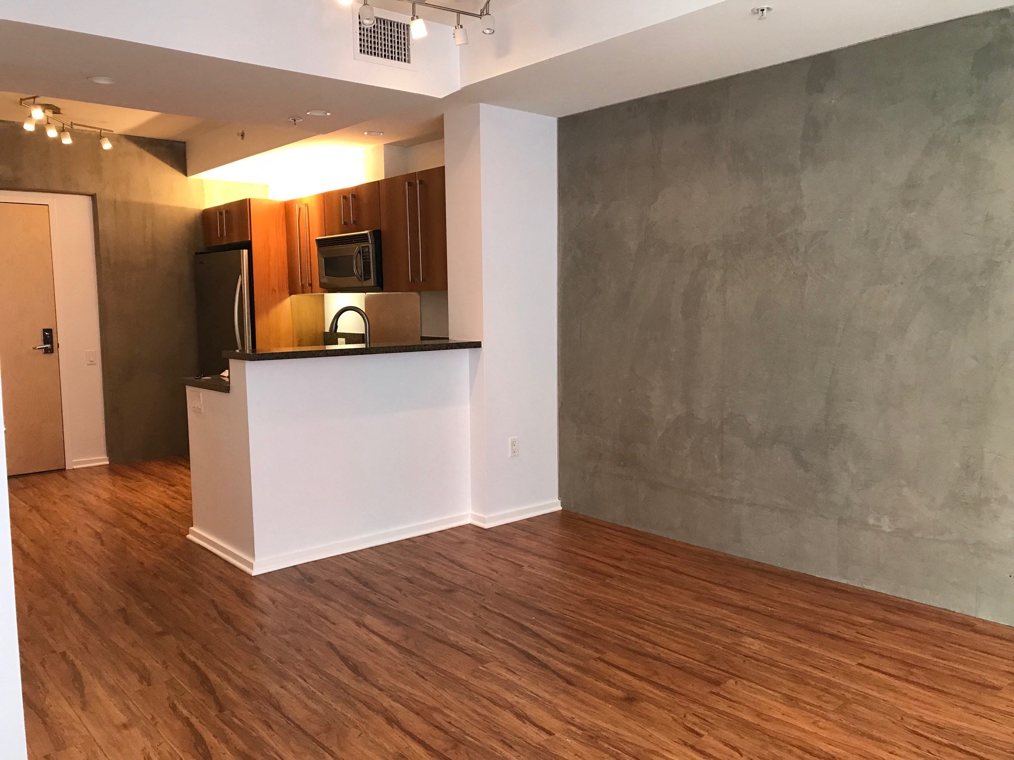 Gallery Photo 11