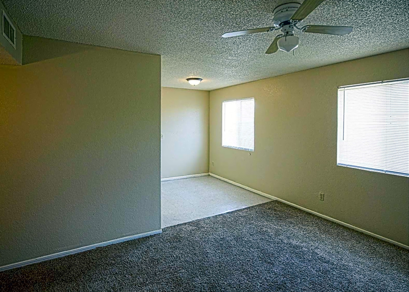 Gallery Photo 9