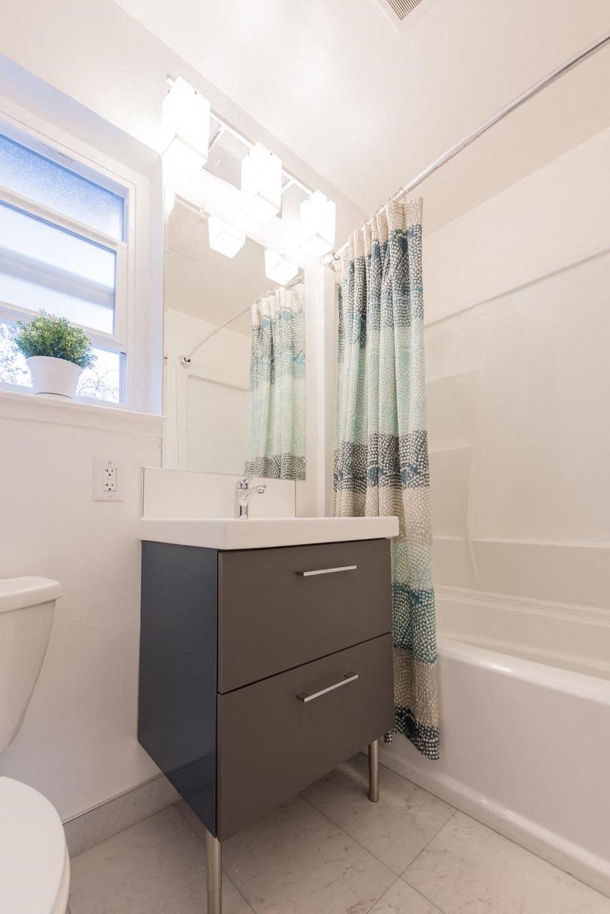 Gallery Photo 19
