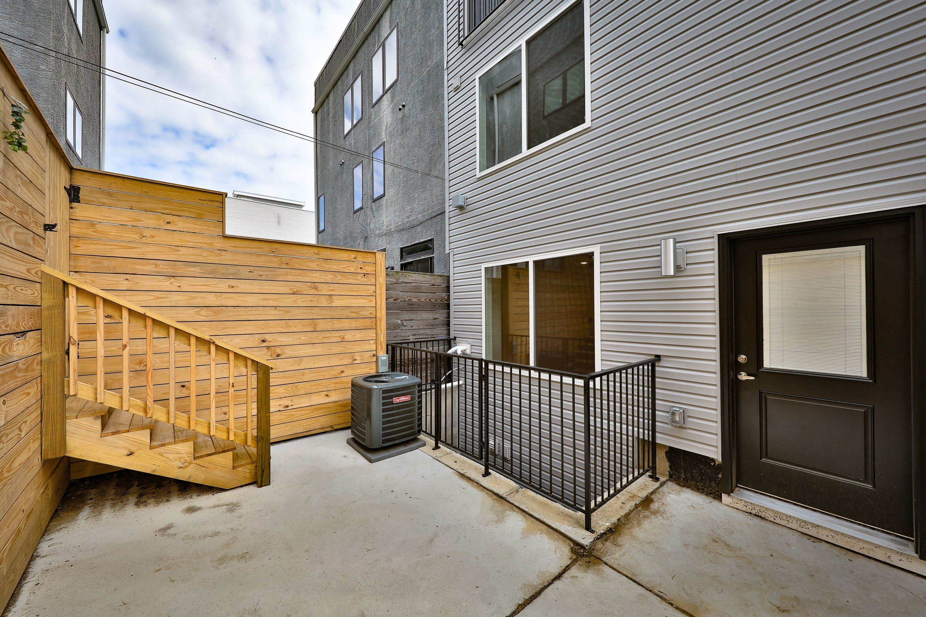 Gallery Photo 17