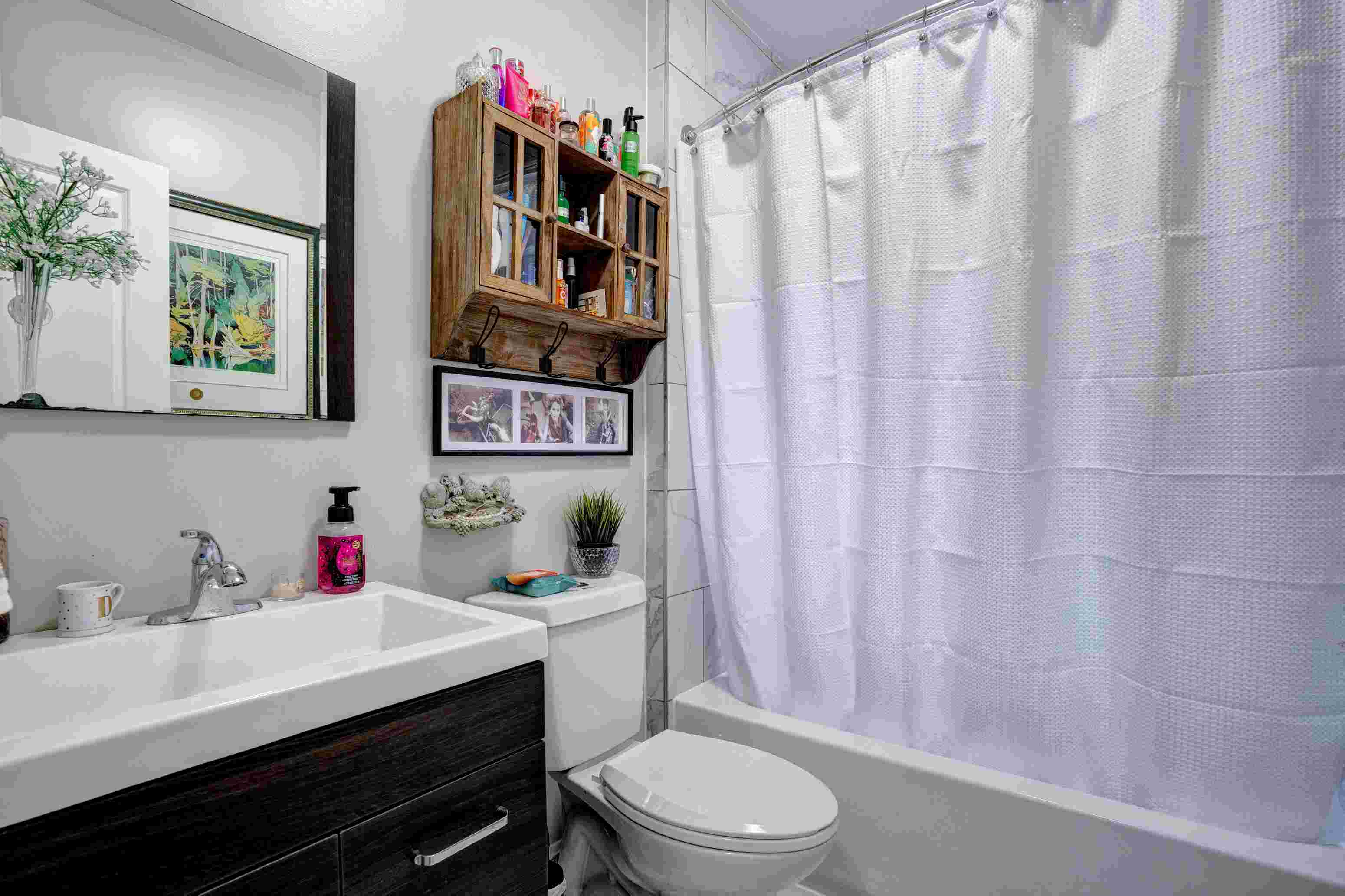 Gallery Photo 12