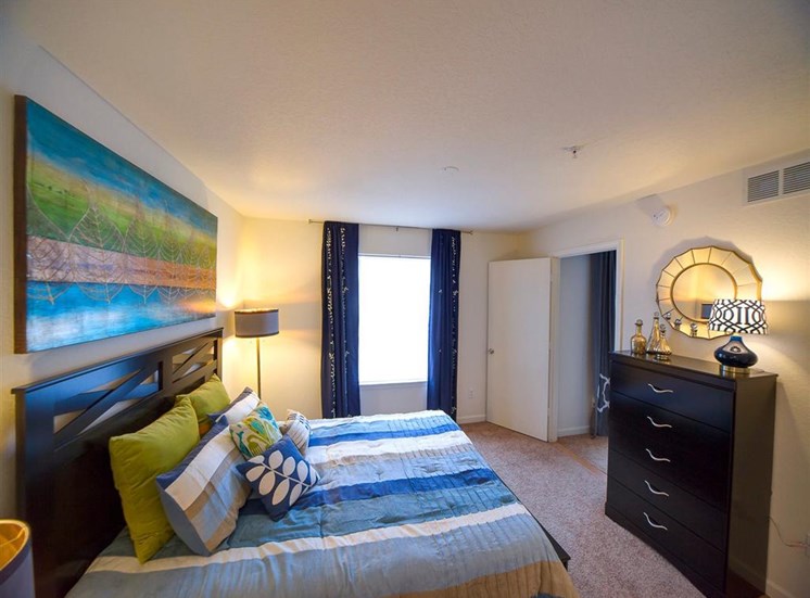 Spacious Bedroom With Expansive Windows at Camri Green Apartments, Jacksonville, FL
