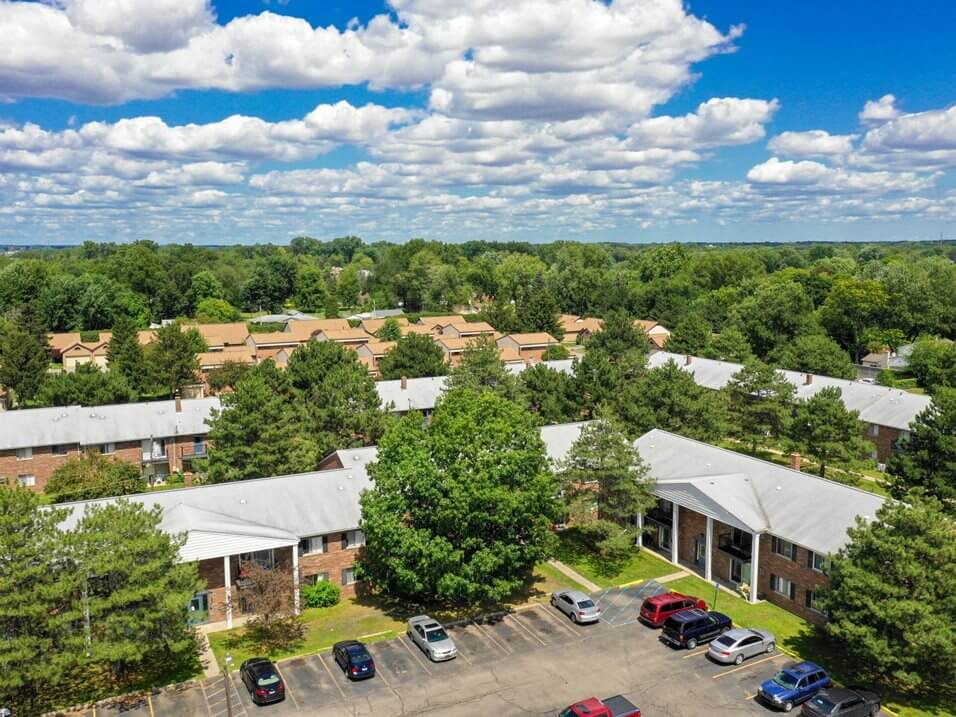 Photo and Video Gallery Warren Club Apartments Warren, MI