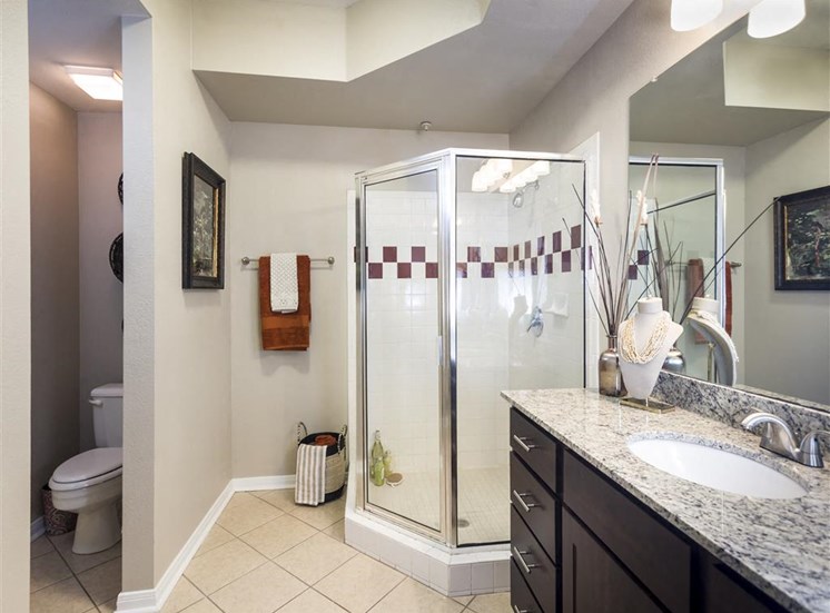 townhome interior bathroom