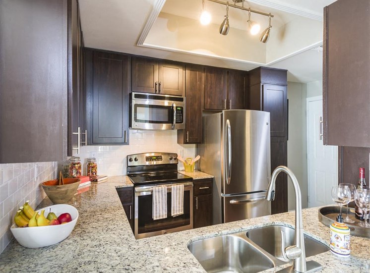 townhome interior kitchen