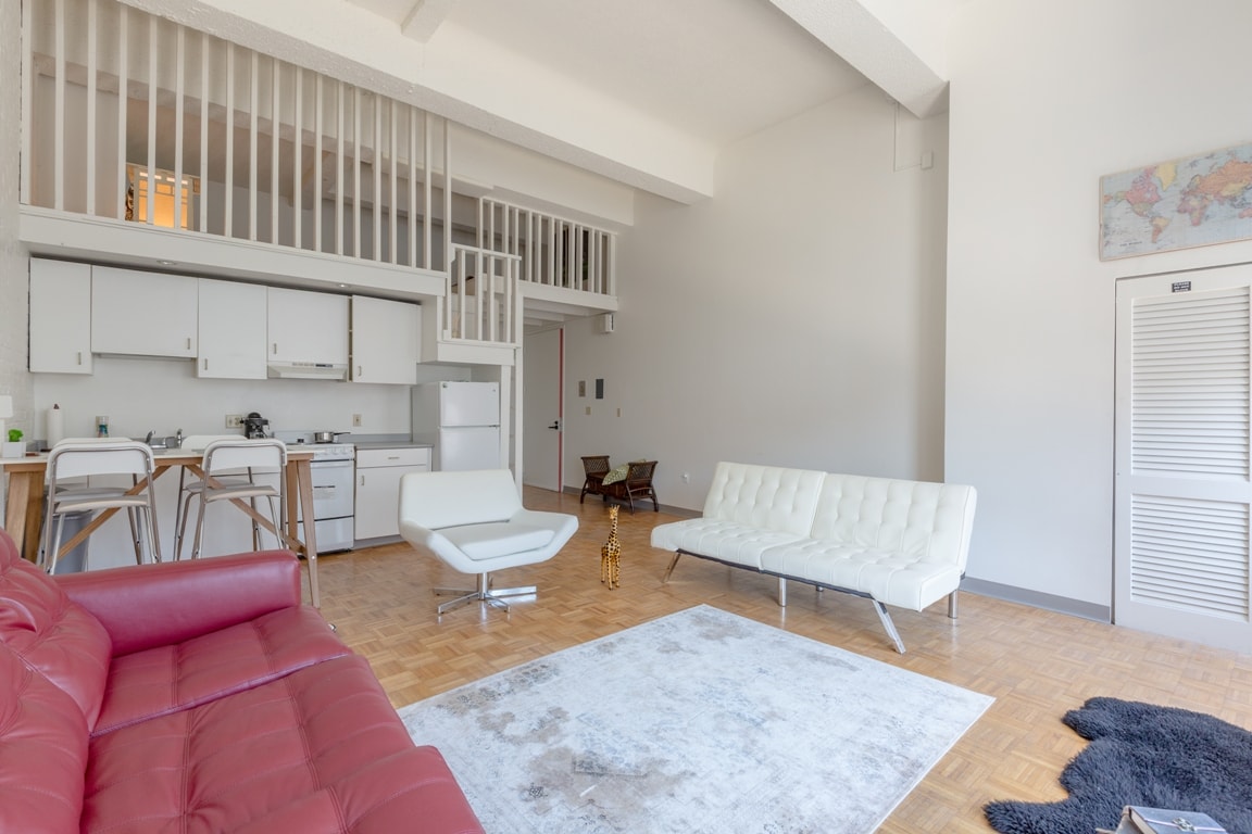 Gallery Photo 18
