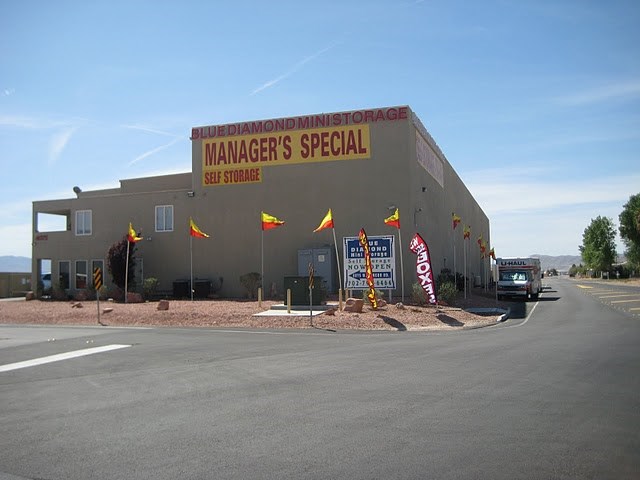 Blue Diamond Storage At 4075 W Camero Ave Las Vegas Rentcafe