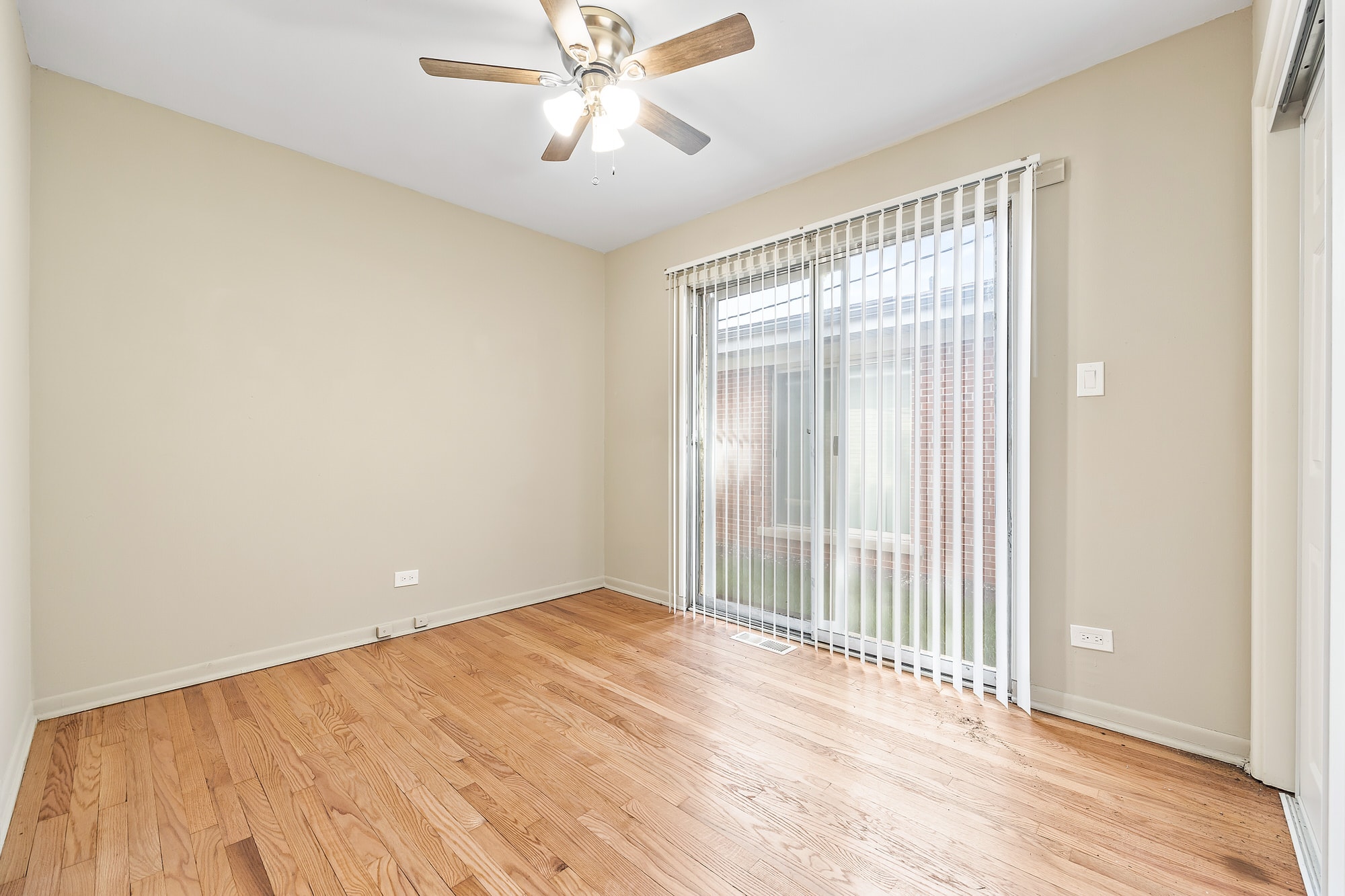 Gallery Photo 12
