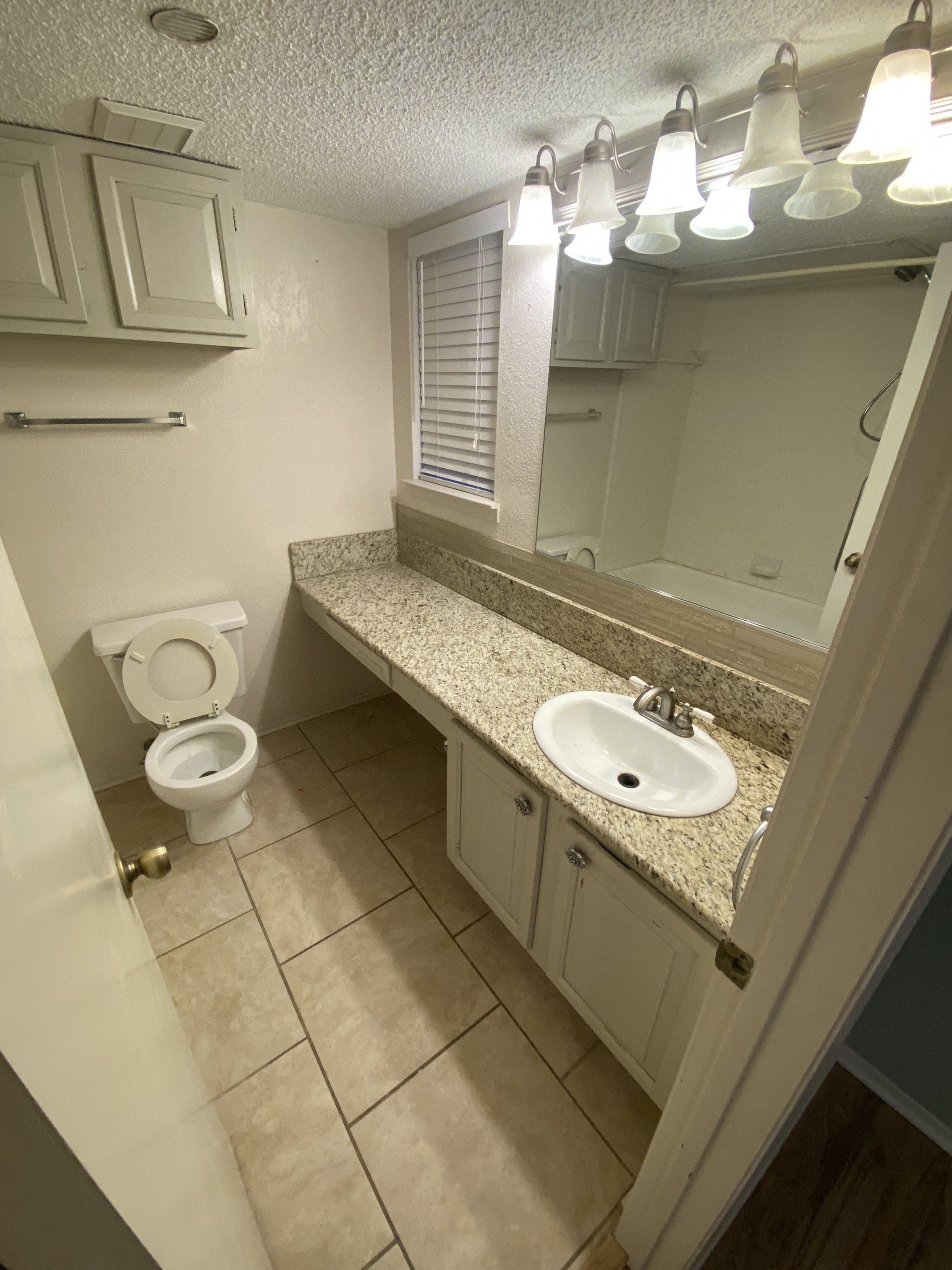 Gallery Photo 13