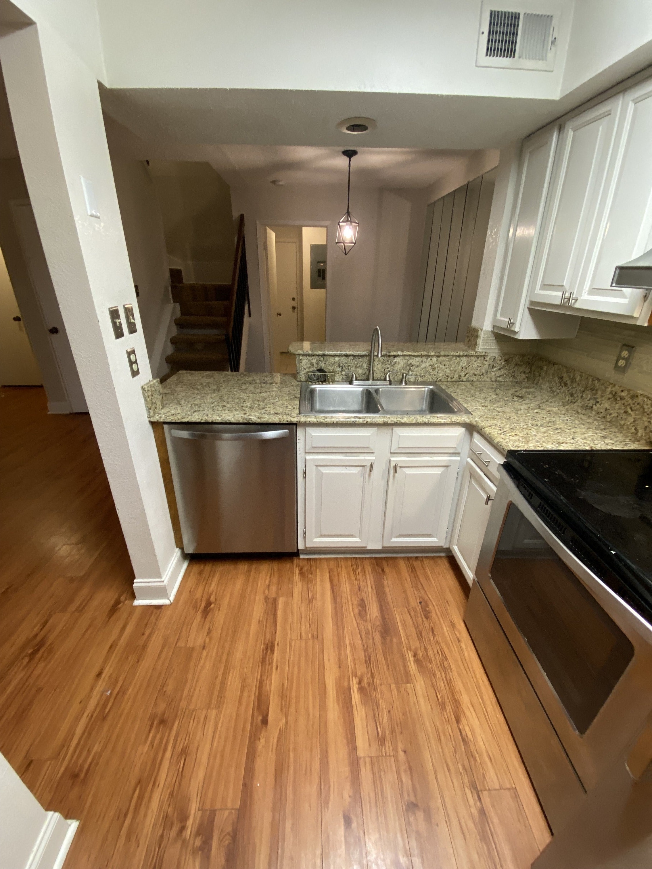 Gallery Photo 11