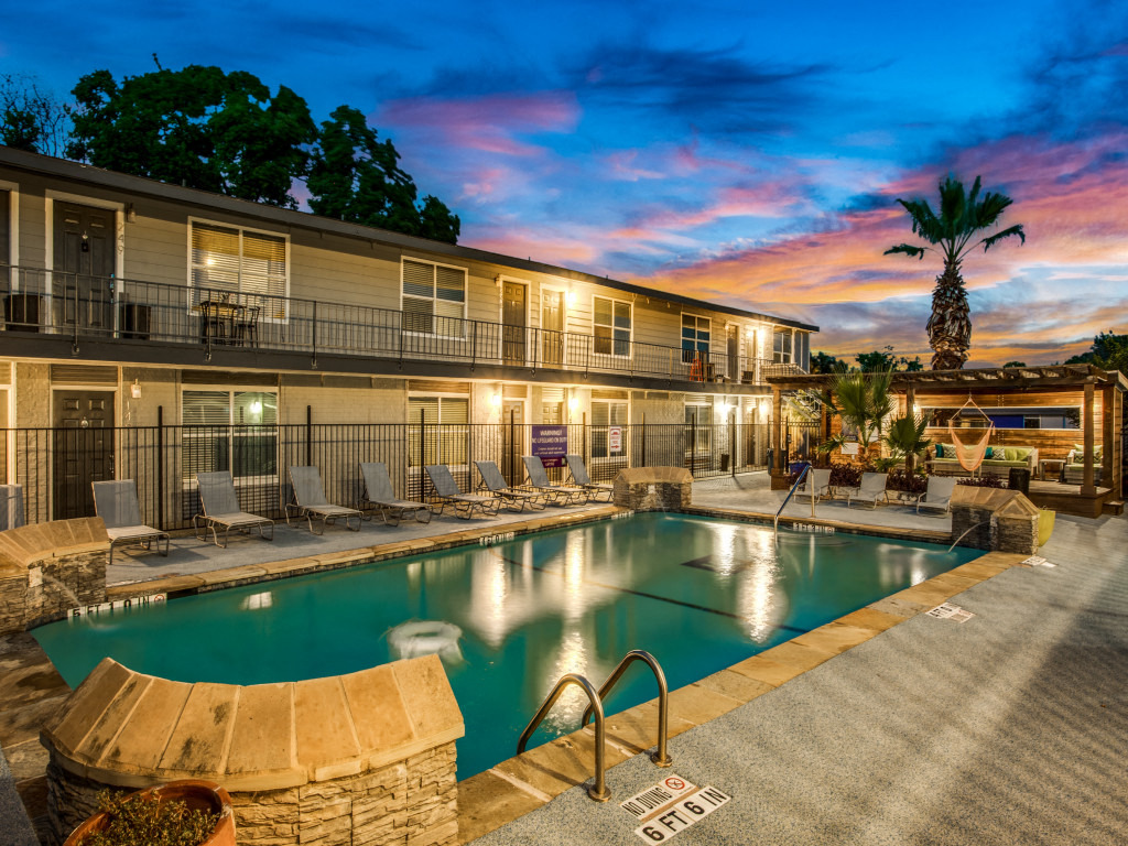 The Element Austin Apartments In Austin Tx