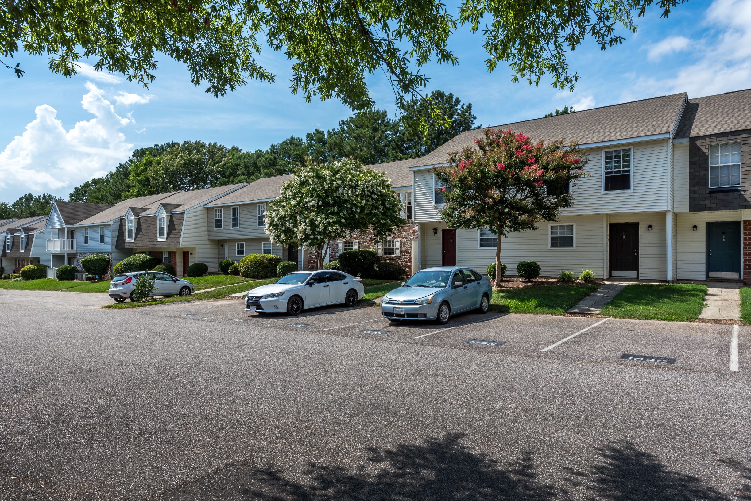 River Mews Apartments and Townhomes Apartments in Newport News, VA