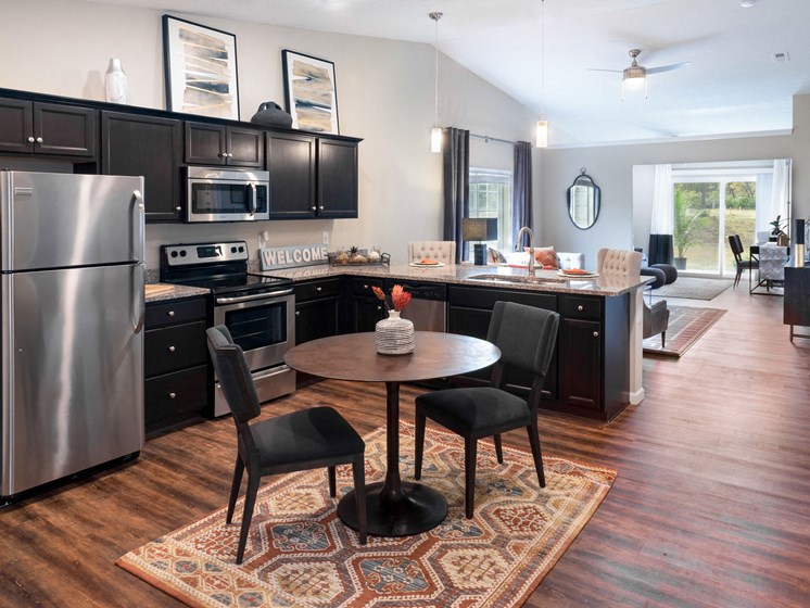 North Canton Ohio Apartment Rentals Redwood North Canton Large Kitchens and Pantry Meadowood