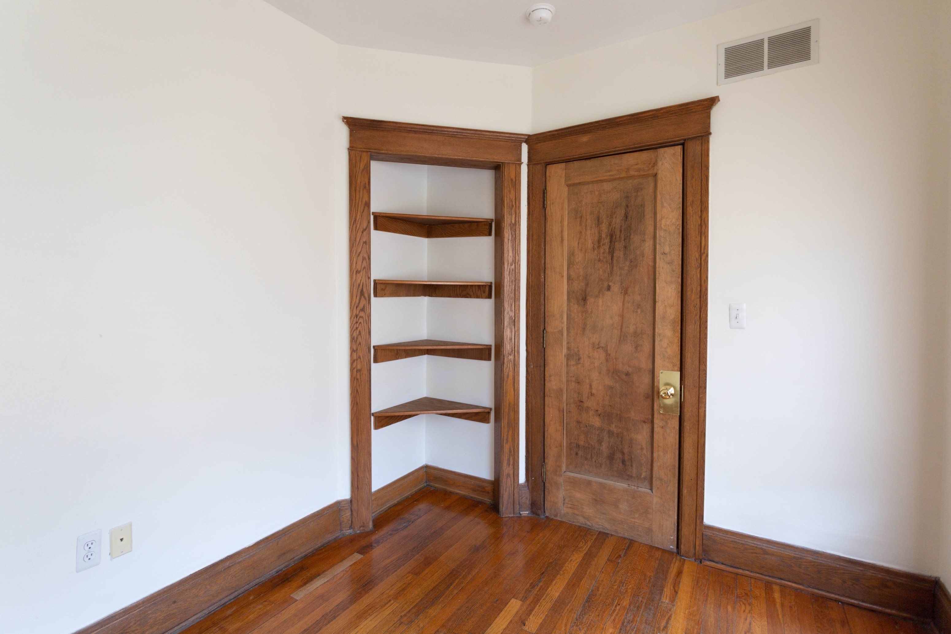 Gallery Photo 12