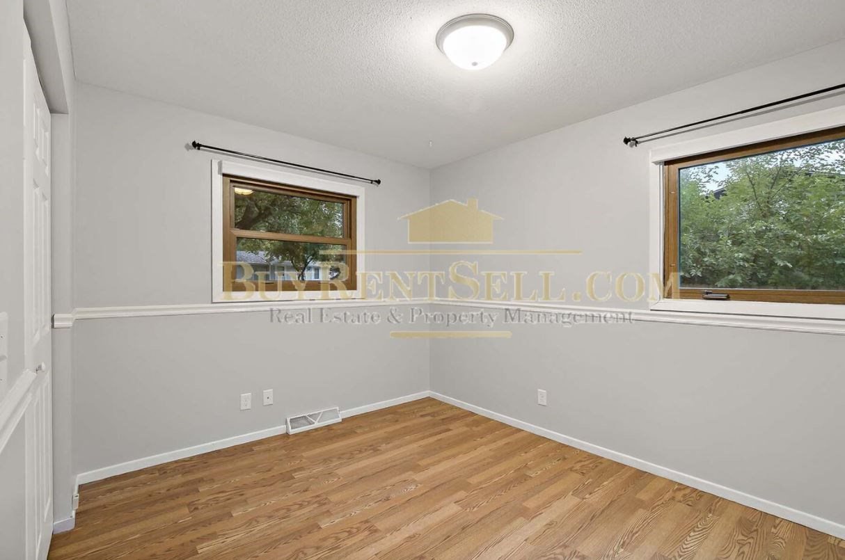 Gallery Photo 19