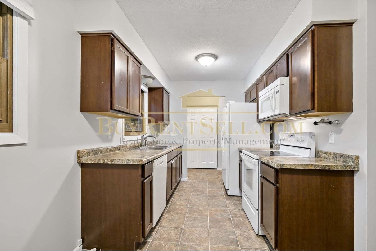 Gallery Photo 11