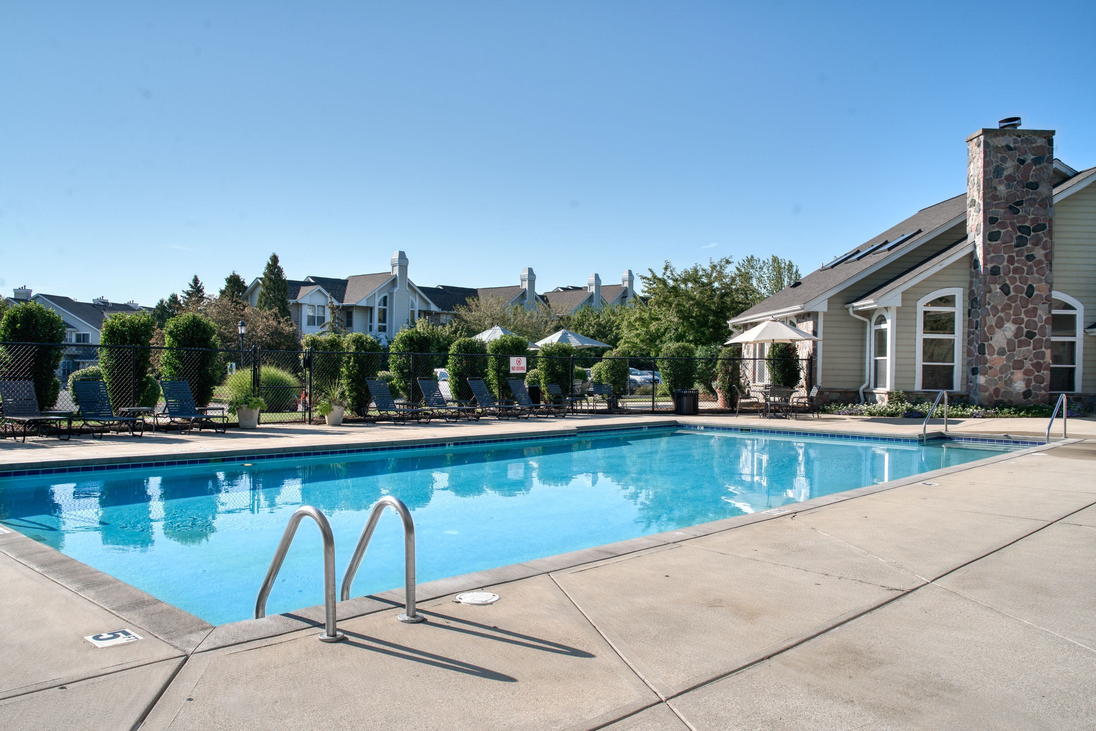 Photos and Video of Stonegate Apartments in New Berlin, WI