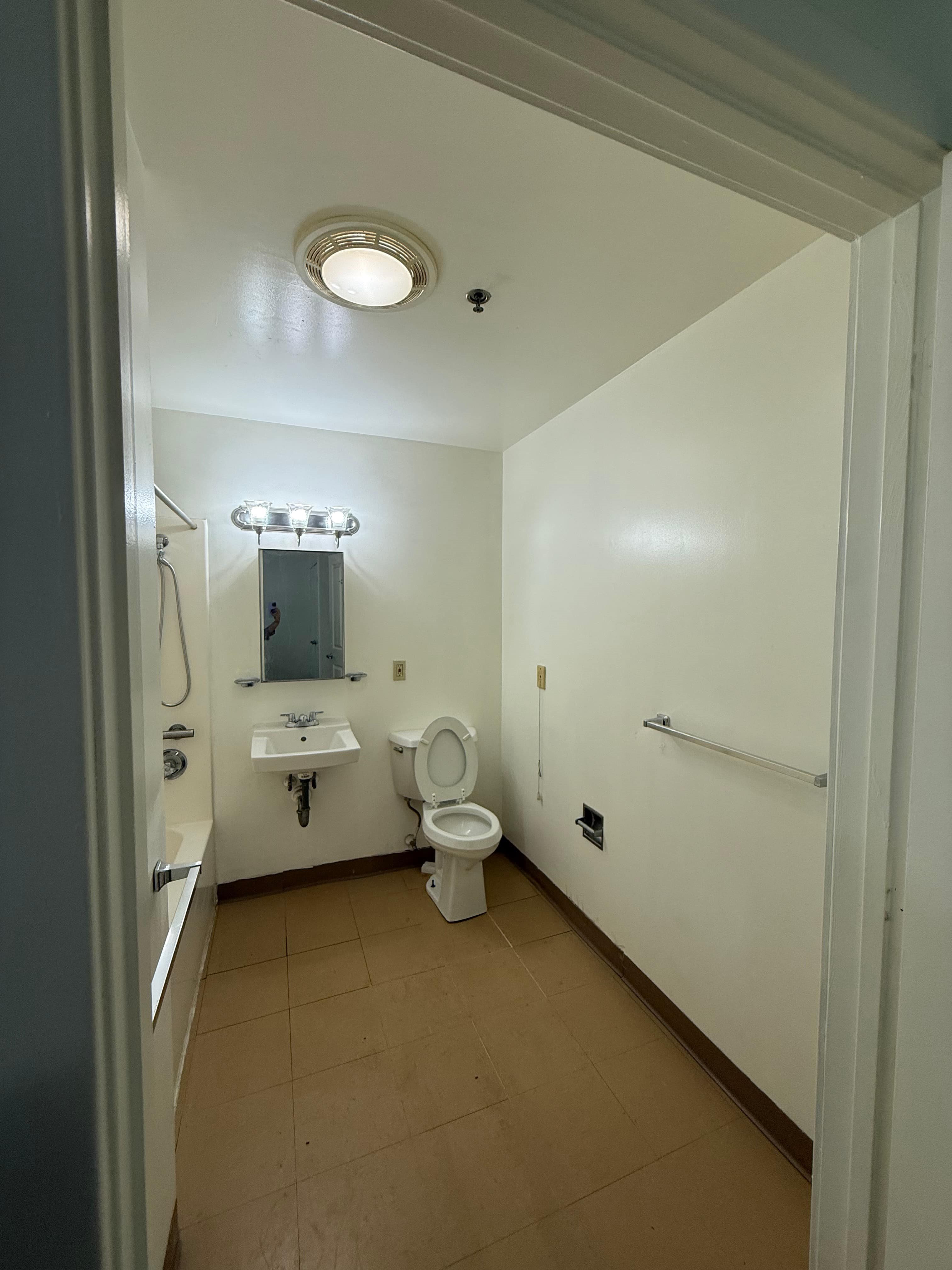 Gallery Photo 8