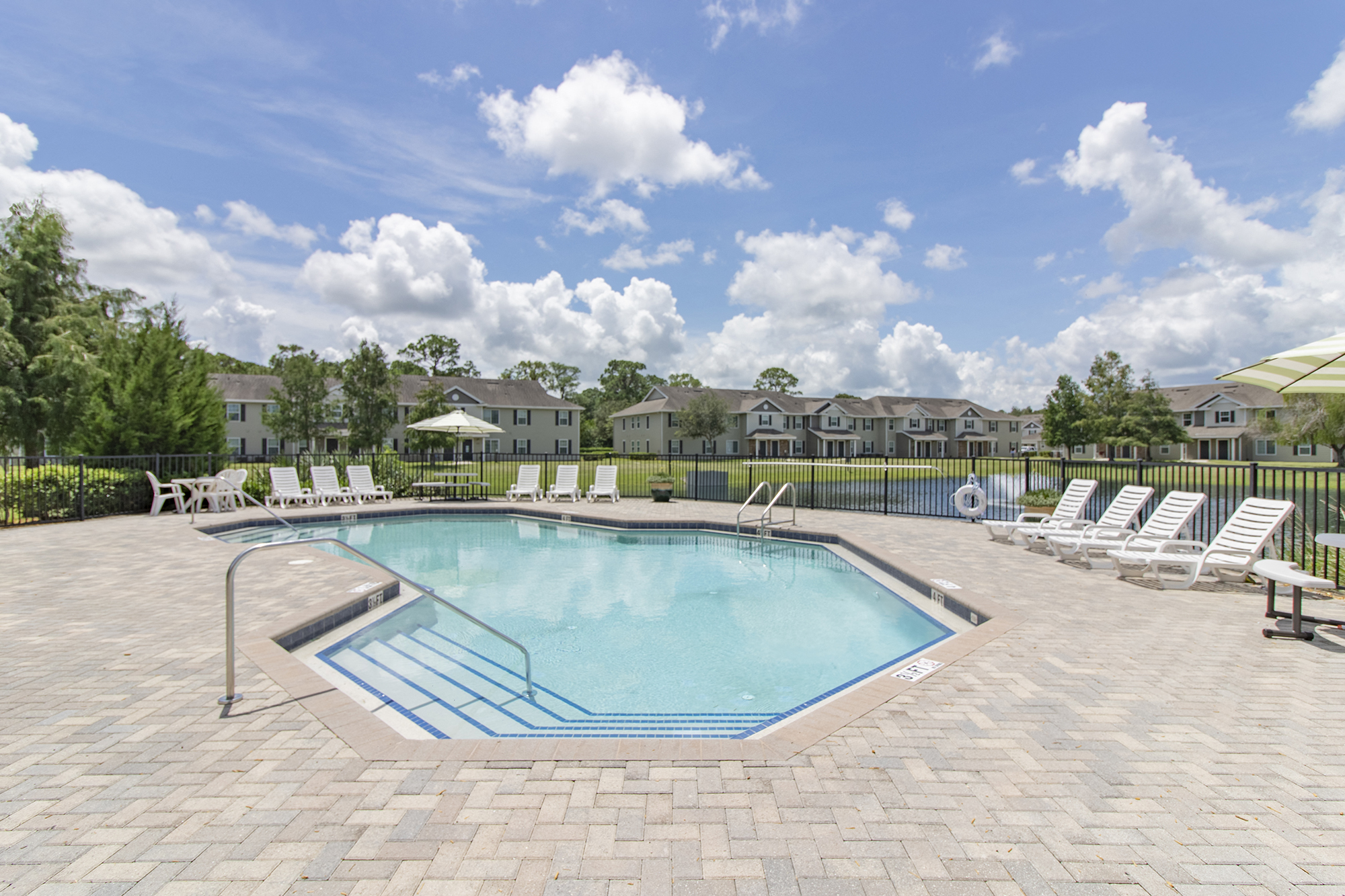Apartments in Palm Bay, FL | Malabar Cove Apartments | Concord Rents
