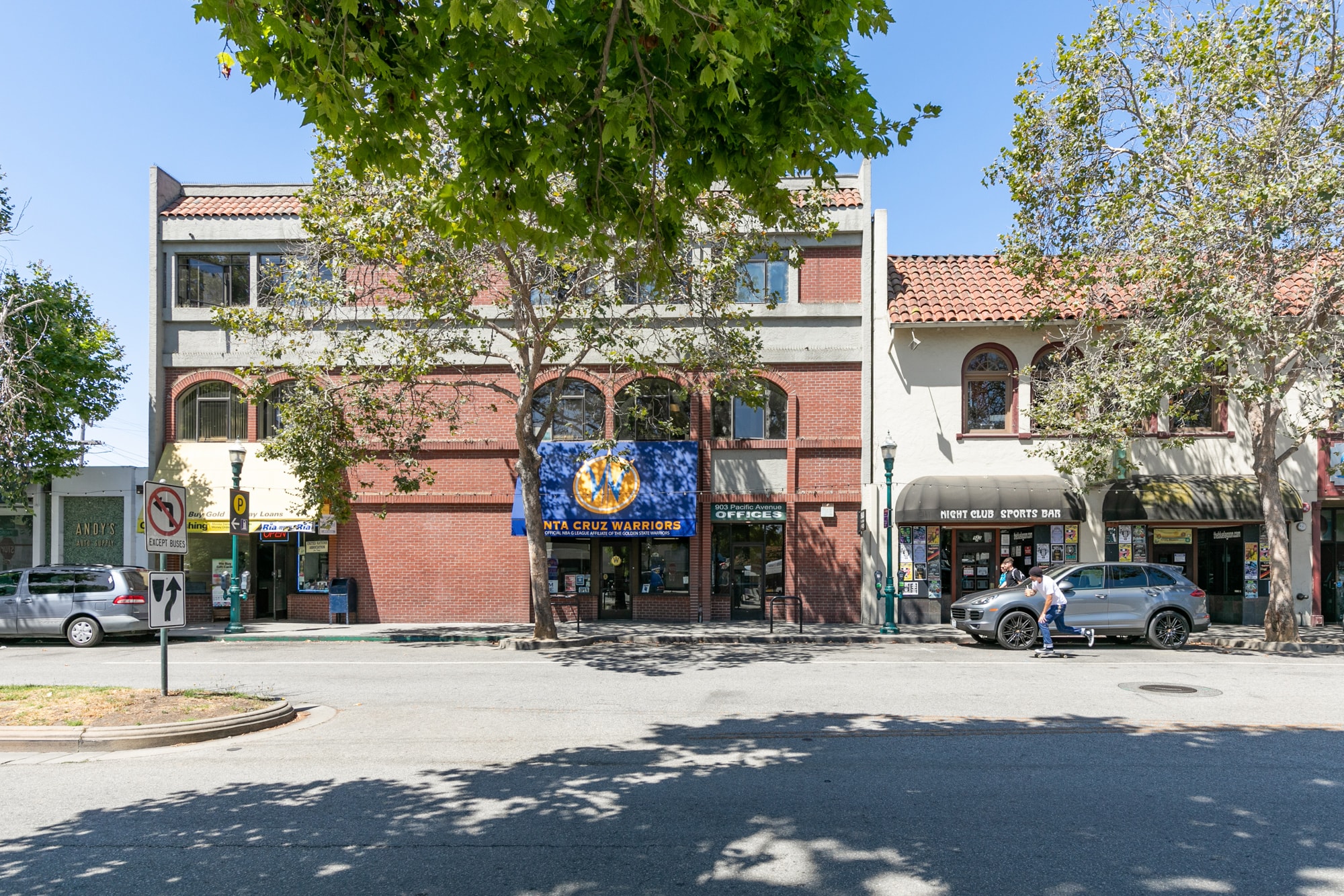 Gallery Photo 17