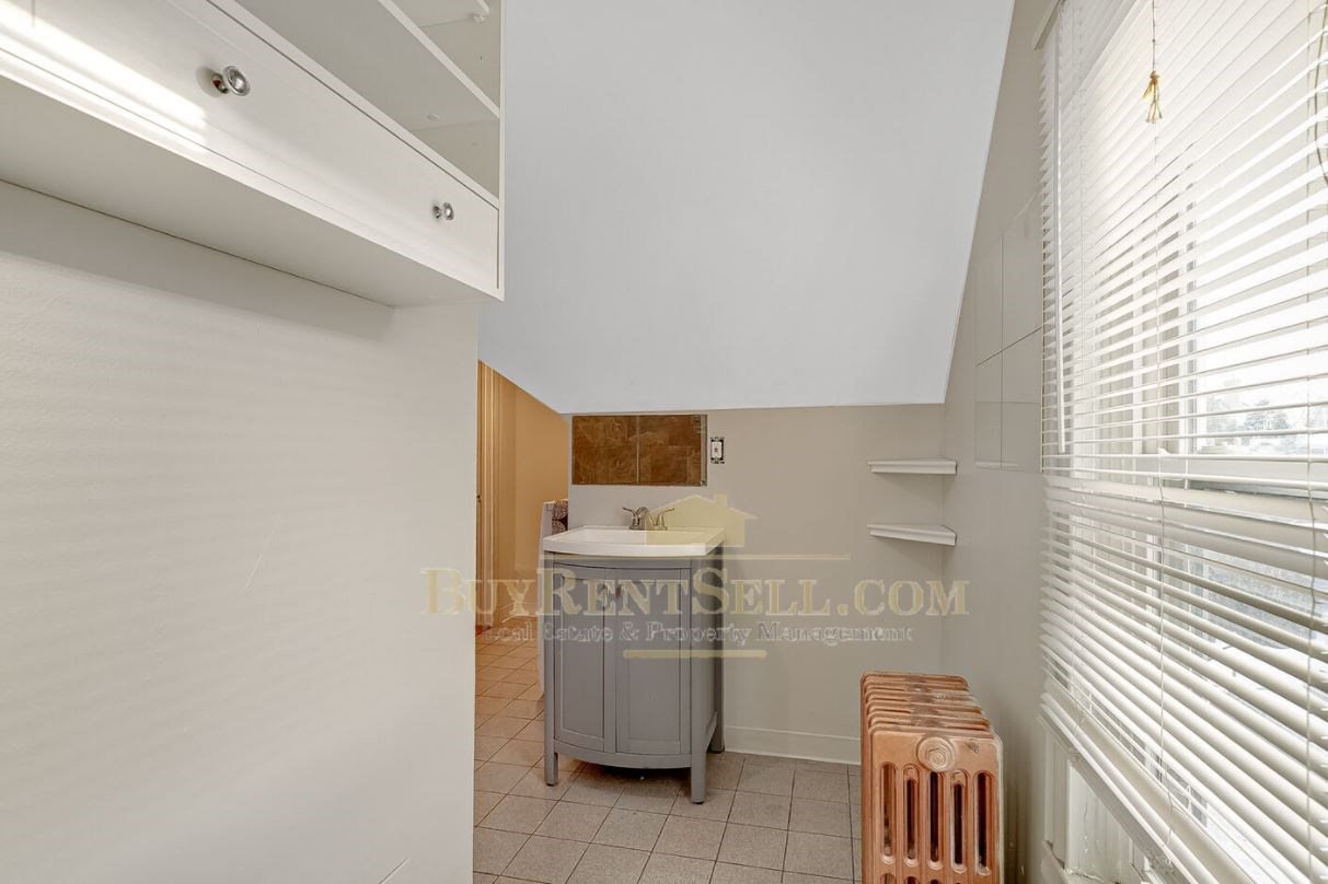 Gallery Photo 10