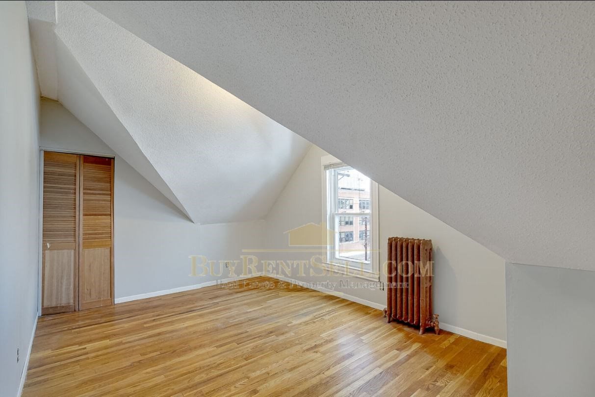 Gallery Photo 12