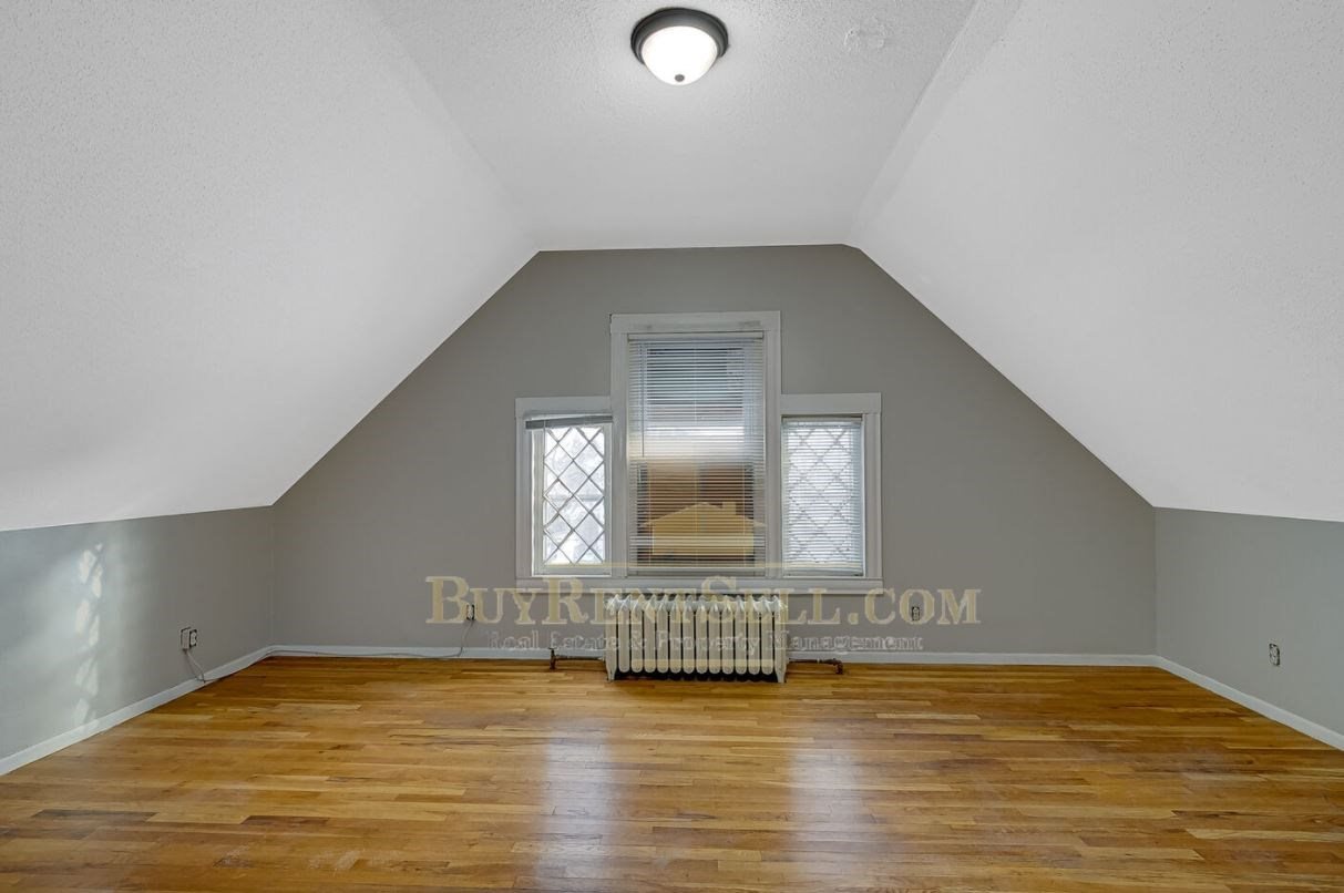 Gallery Photo 19