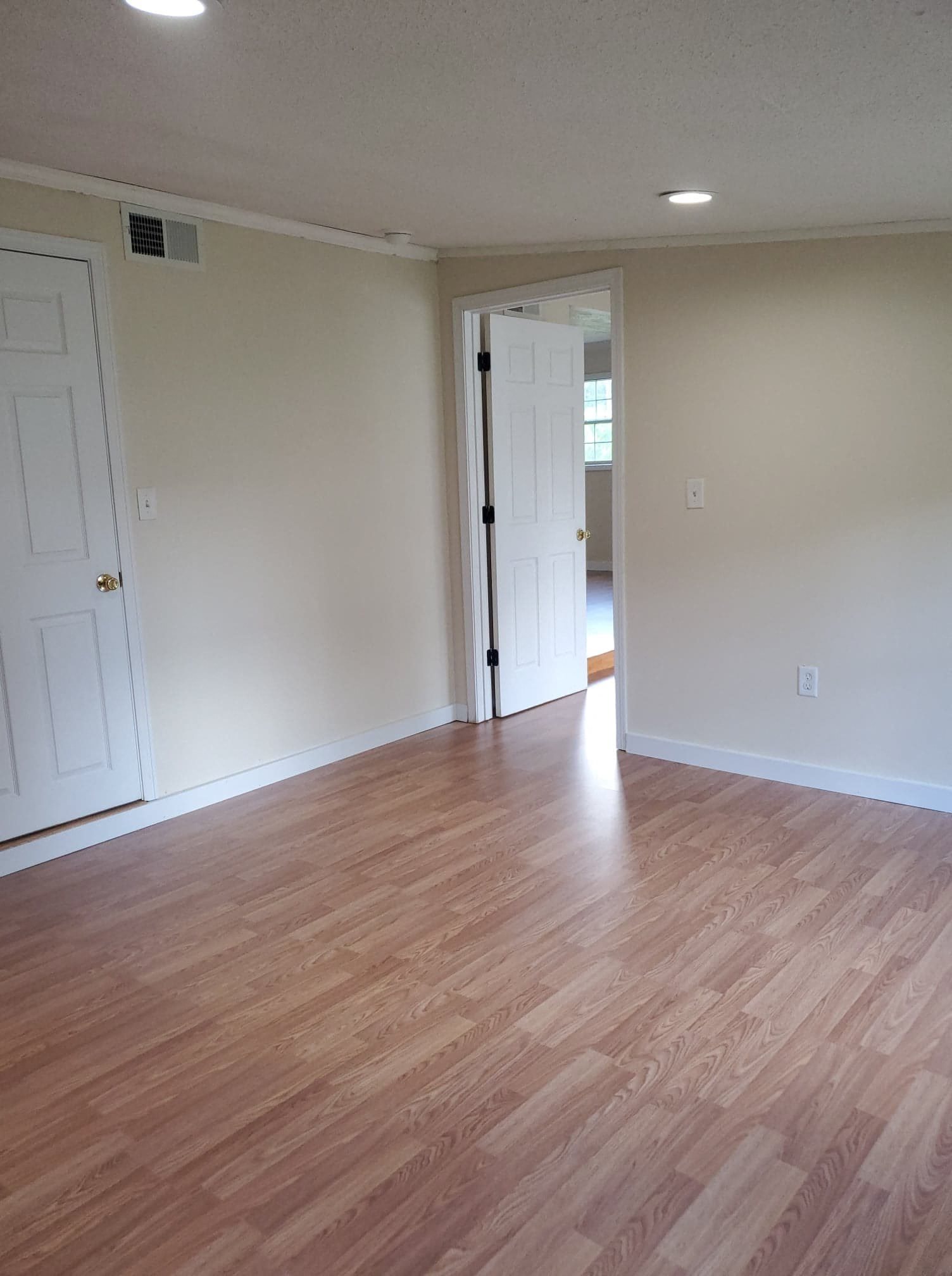 Gallery Photo 10