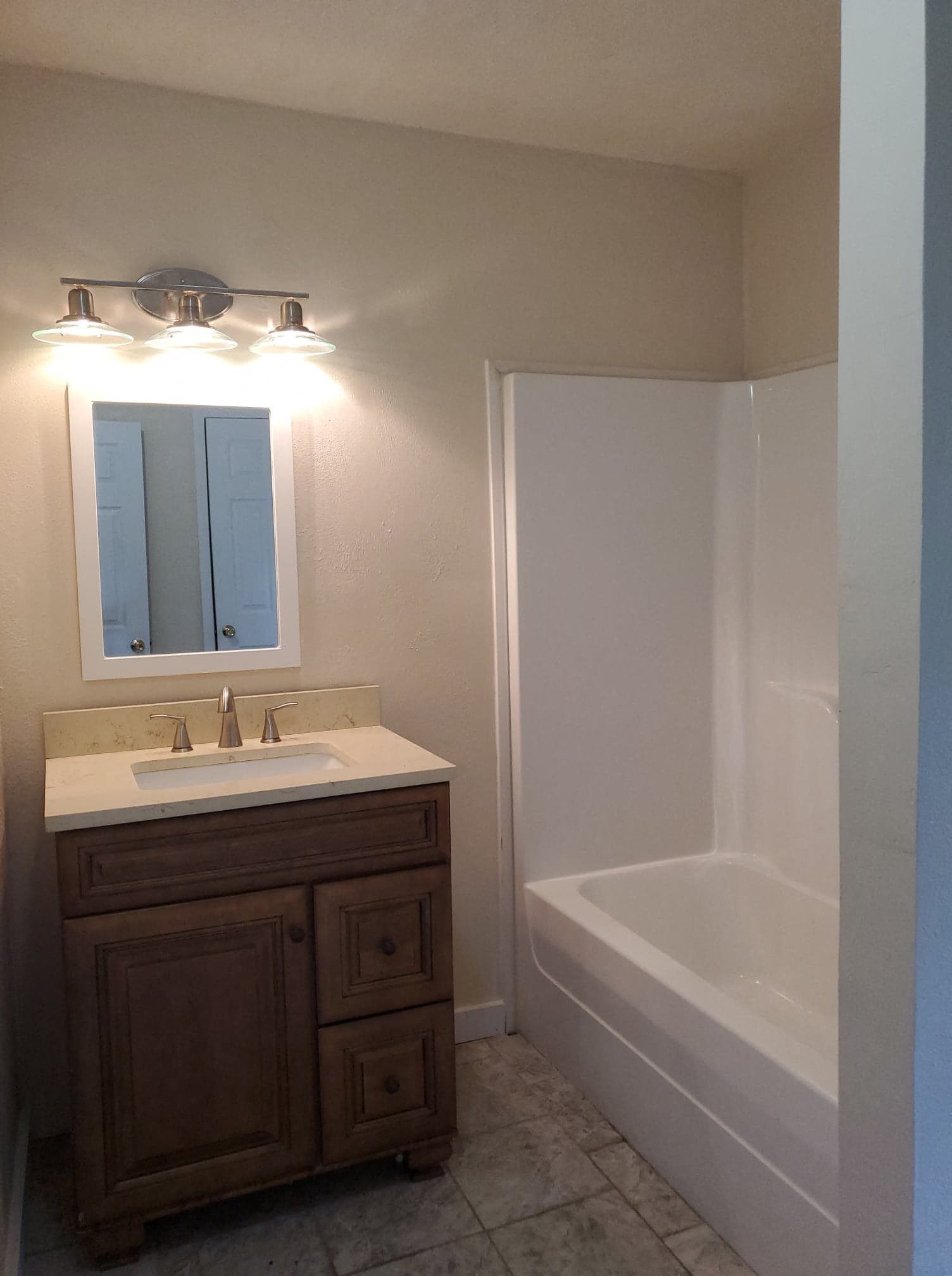 Gallery Photo 12