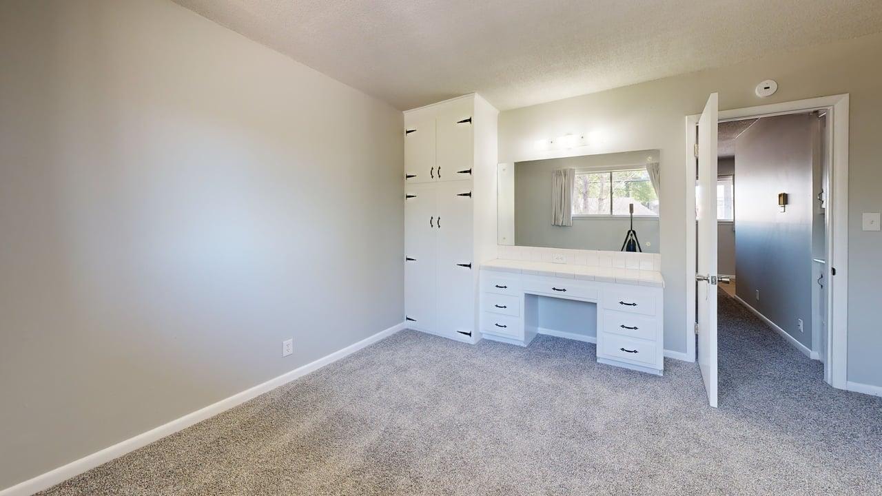 Gallery Photo 9
