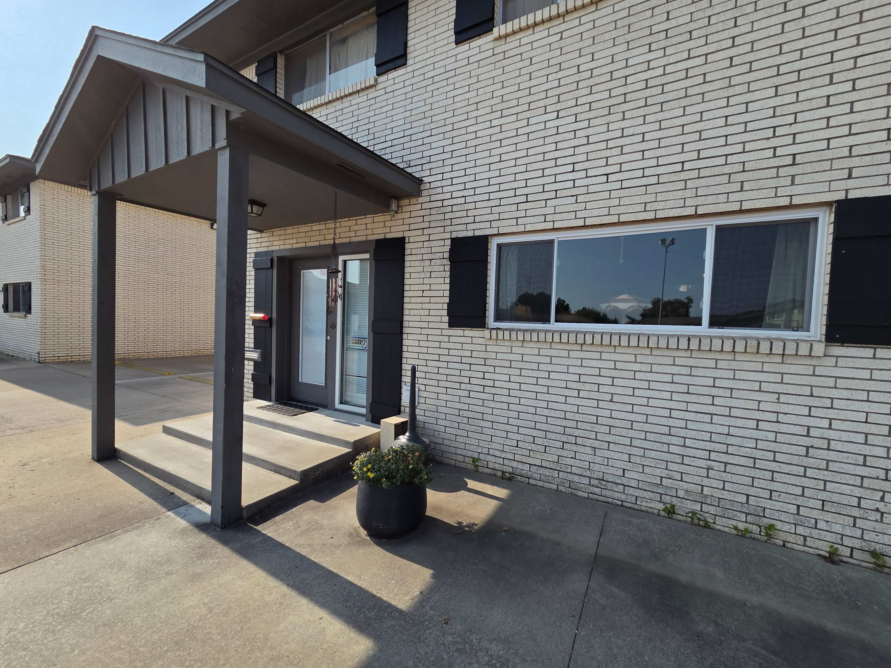 Gallery Photo 18