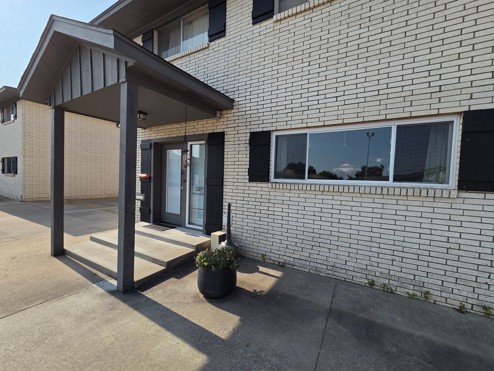 Gallery Photo 52