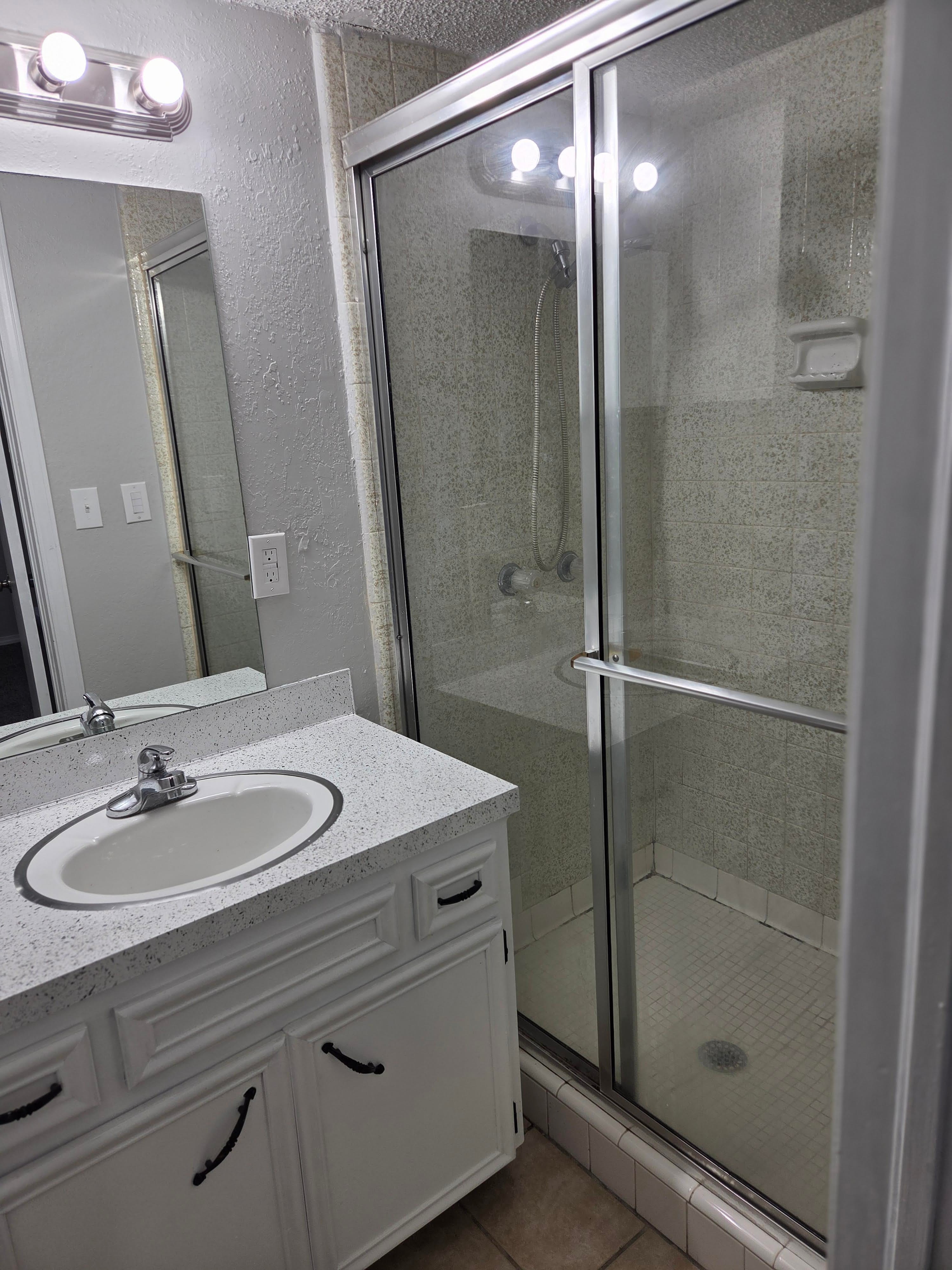 Gallery Photo 34